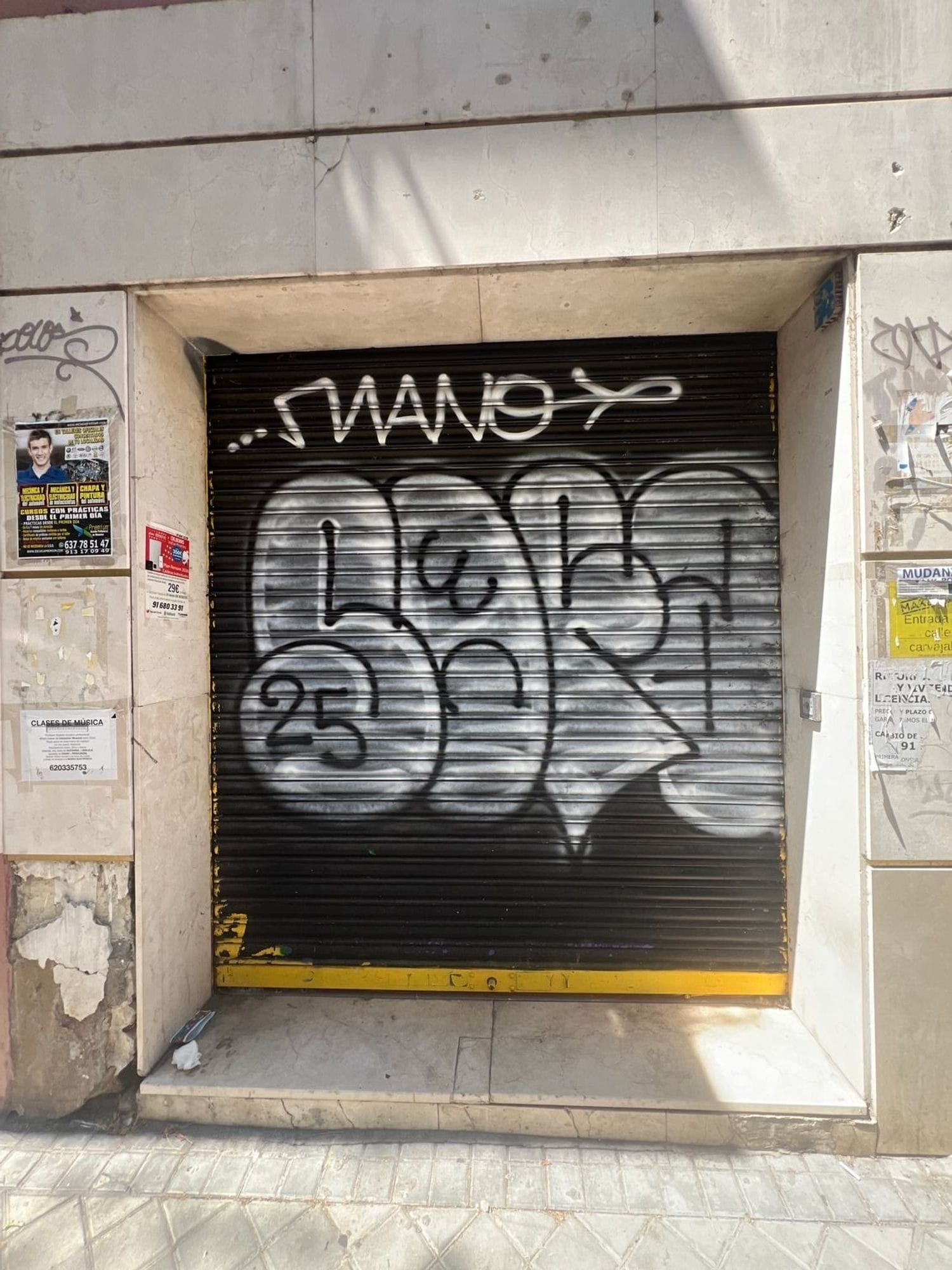 Retail in Madrid, Madrid for lease Interior Photo- Image 1 of 10