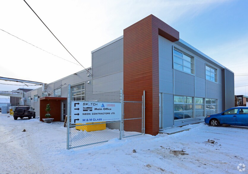 15635 112th Ave NW, Edmonton, AB à vendre - Photo du bâtiment - Image 2 de 3