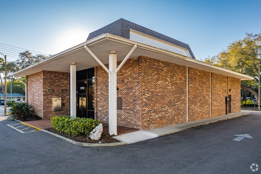 13700 Park Blvd, Seminole, FL à vendre - Photo du bâtiment - Image 2 de 9