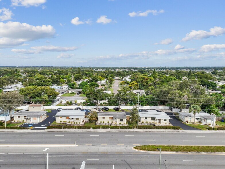 11599 Seminole Blvd, Largo, FL à vendre - Photo du bâtiment - Image 3 de 3
