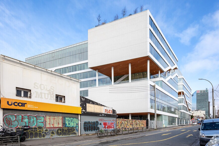 140 Avenue Galliéni, Bagnolet à louer - Photo du bâtiment - Image 2 de 2