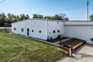 More details for 3314 S Leonard Rd, Saint Joseph, MO - Industrial for Lease