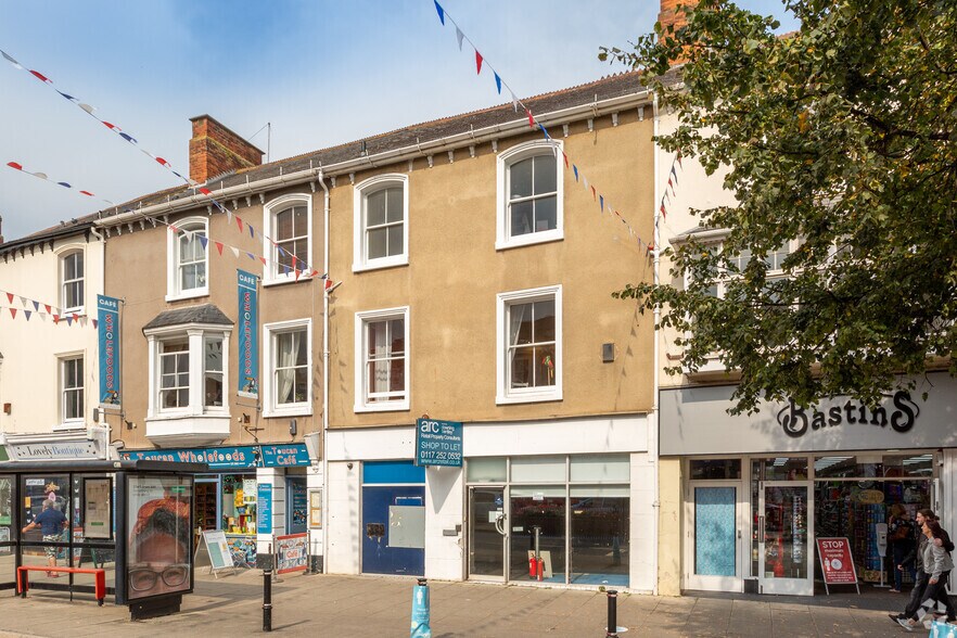 3-5 The Parade, Minehead à vendre - Photo du bâtiment - Image 2 de 5