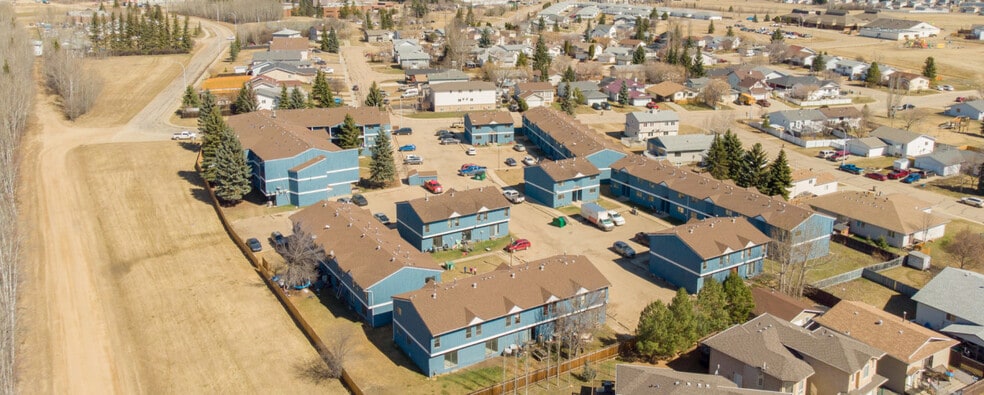 3210 Cornwall Dr, Athabasca, AB for sale - Building Photo - Image 1 of 1