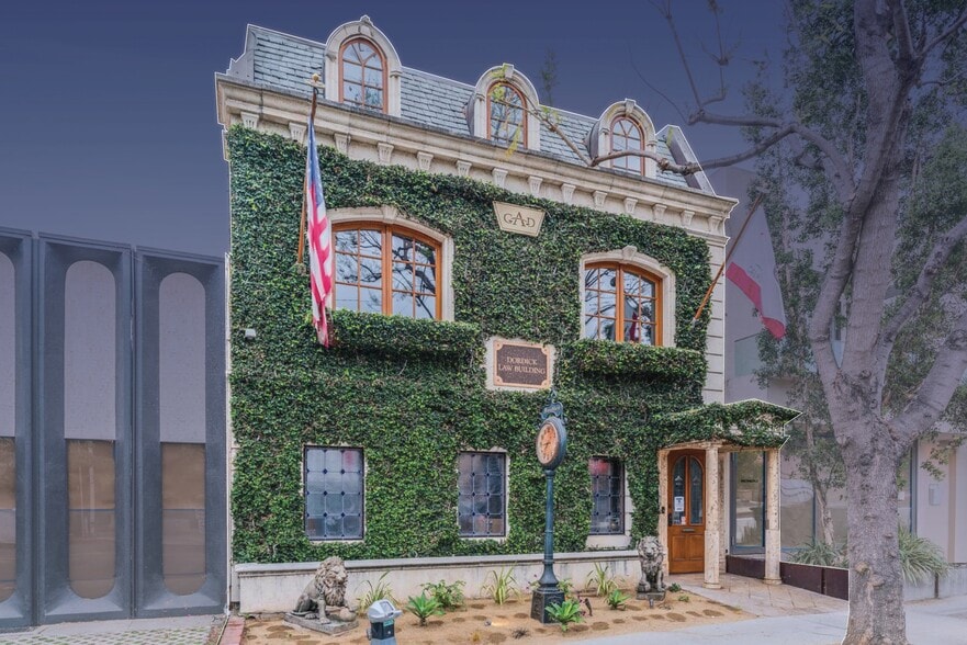 8752 Holloway Dr, West Hollywood, CA for sale - Building Photo - Image 1 of 30