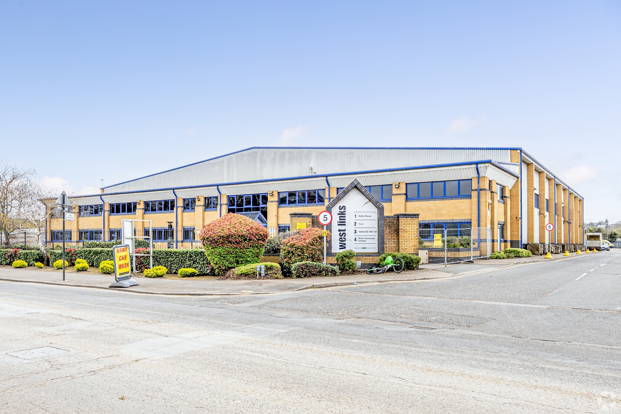 Alperton Ln, Wembley for lease Primary Photo- Image 1 of 6