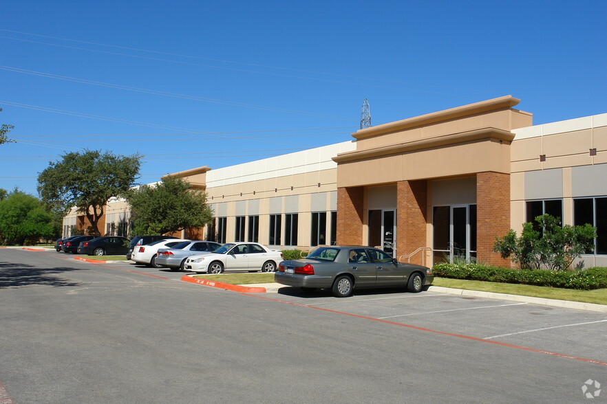 607 E Sonterra Blvd, San Antonio, TX for lease - Building Photo - Image 1 of 4