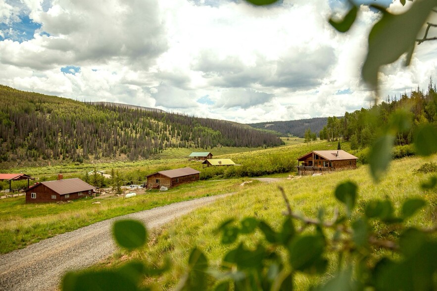 1001 County Road 17, Lake City, CO for sale - Primary Photo - Image 1 of 33