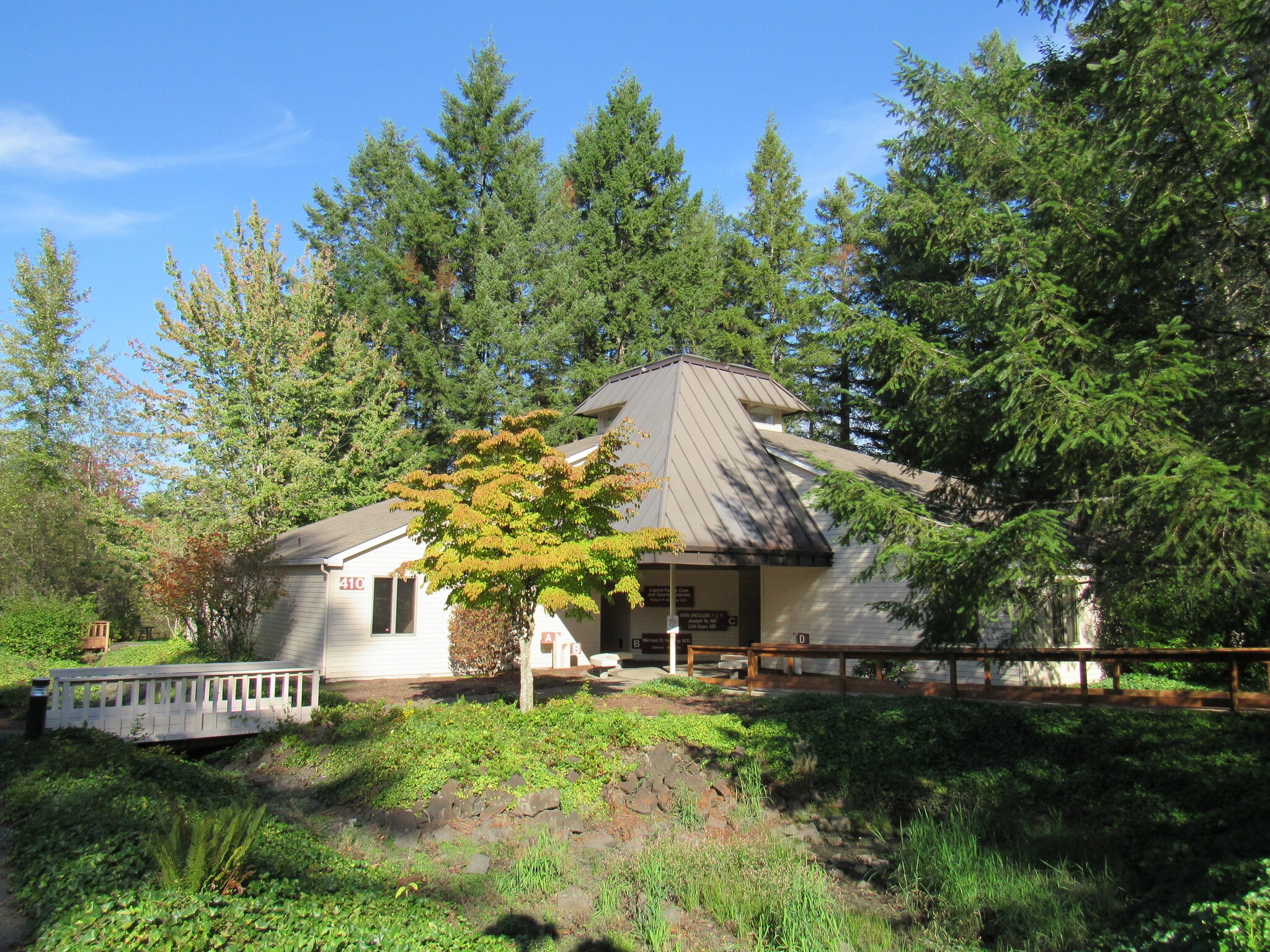 410 Black Hills Ln SW, Olympia, WA for lease Building Photo- Image 1 of 3