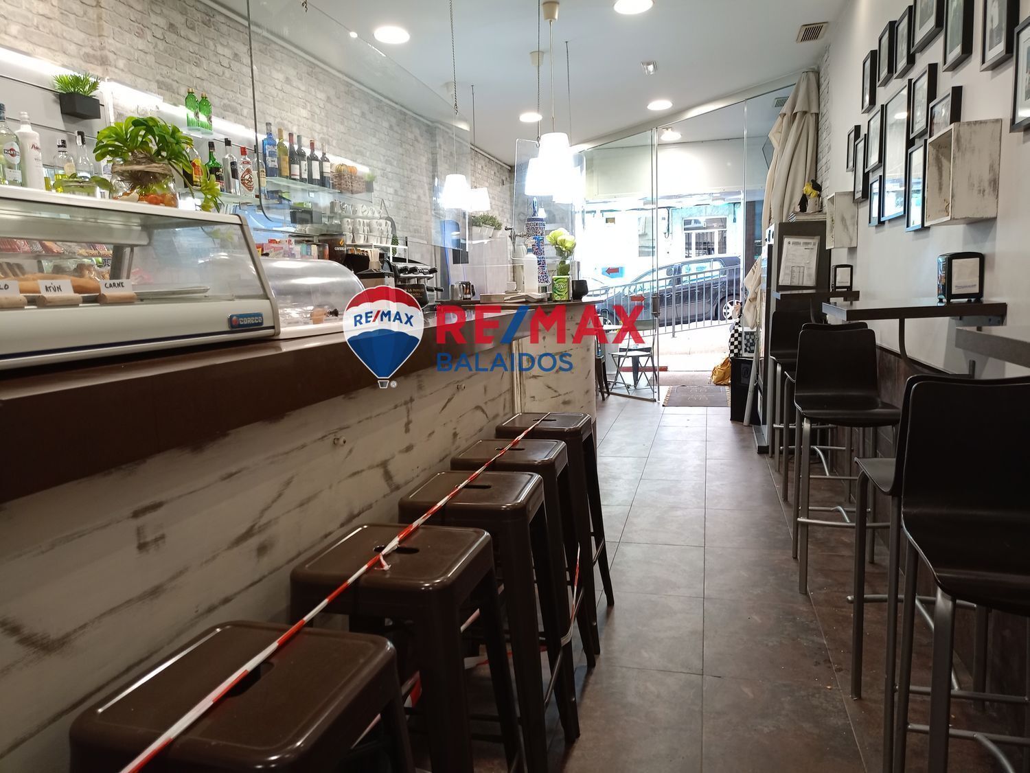 Retail in Vigo, Pontevedra for lease Building Photo- Image 1 of 49