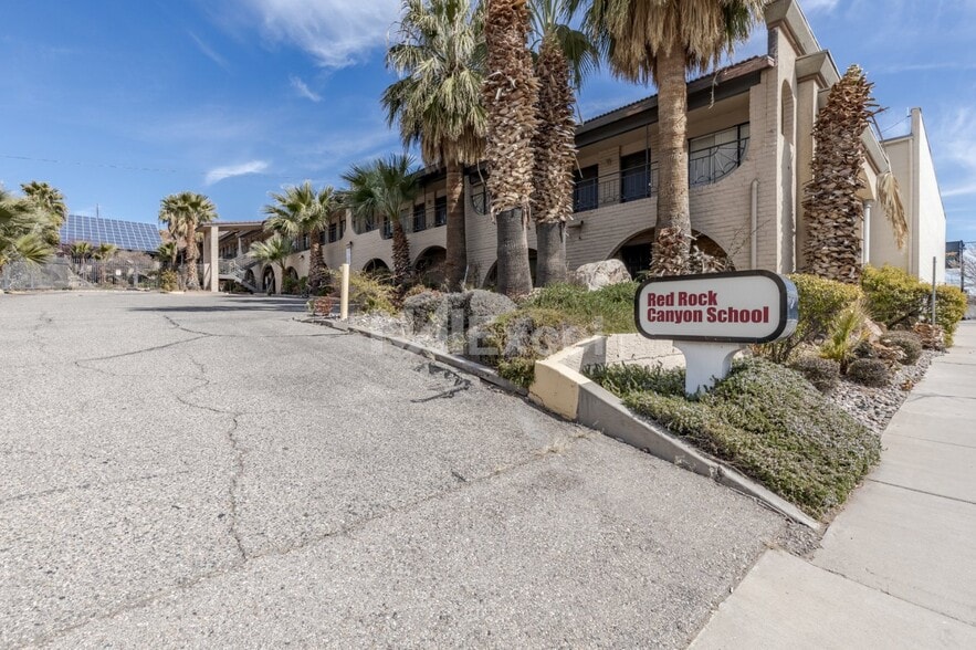 747 E Saint George Blvd, Saint George, UT à vendre - Photo du bâtiment - Image 2 de 7