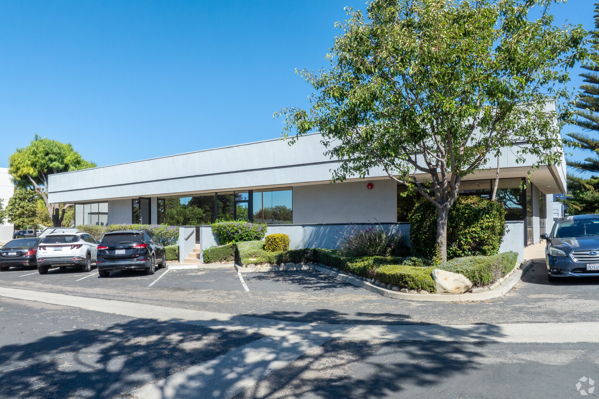 2387 Portola Rd, Ventura, CA for lease Primary Photo- Image 1 of 4