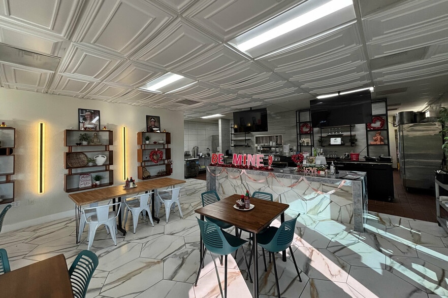 10655 Coloma Rd, Rancho Cordova, CA for sale - Building Photo - Image 3 of 11