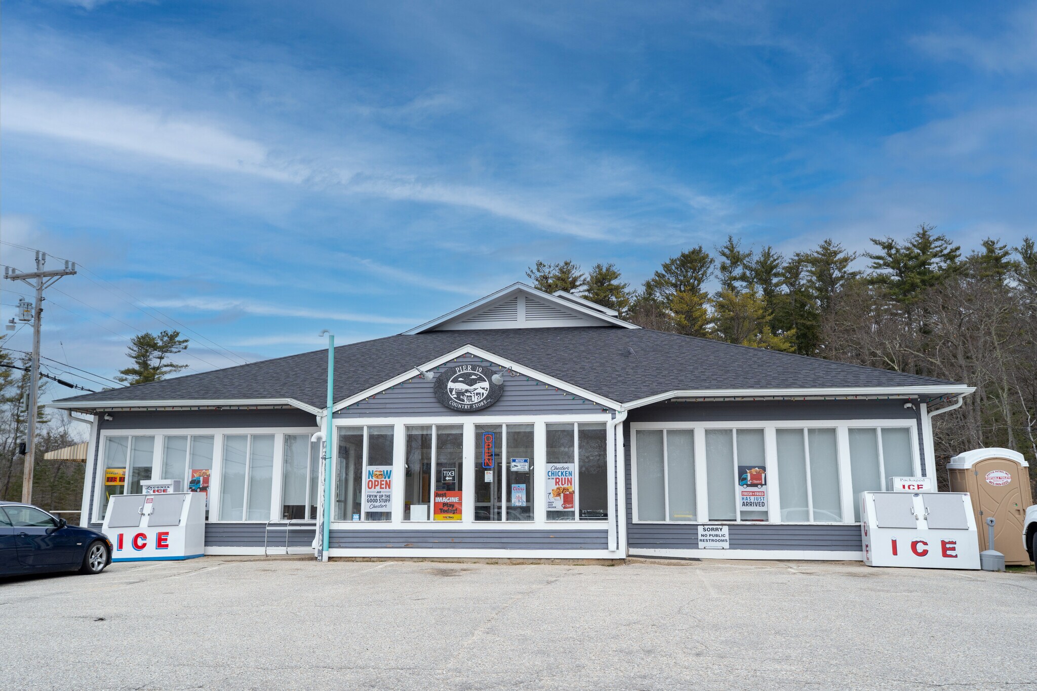 225 Governor John Wentworth Hwy, Mirror Lake, NH à vendre Photo du bâtiment- Image 1 de 1