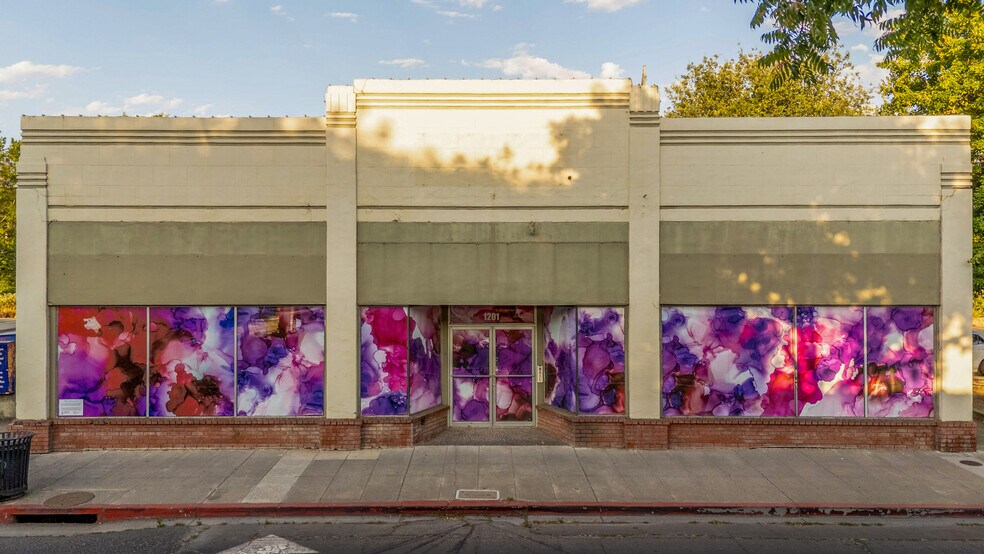 1201 Main St, Napa, CA à vendre - Photo du bâtiment - Image 3 de 13