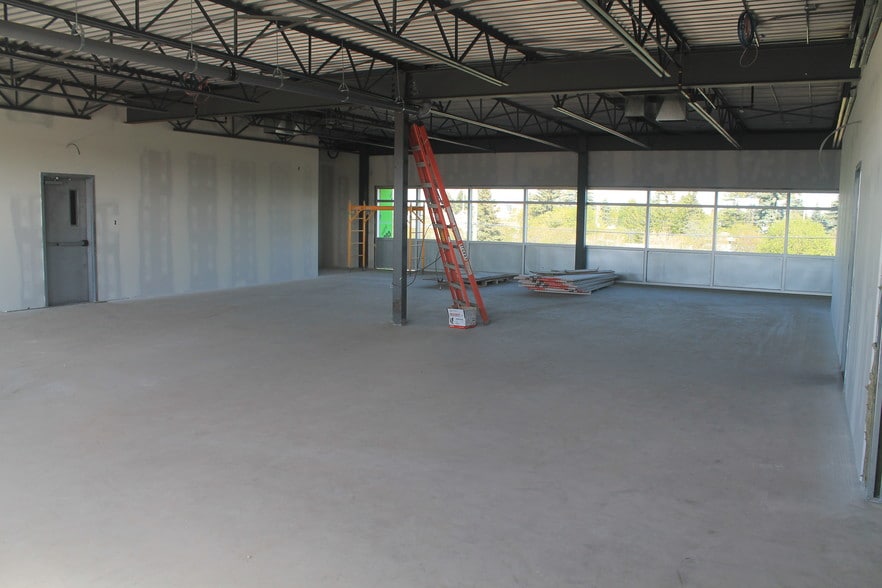 11320-11326 119 St NW, Edmonton, AB for lease - Building Photo - Image 2 of 10