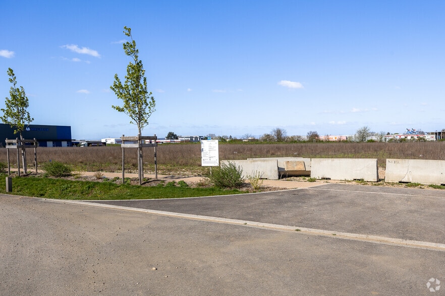 Flex in Genas for lease - Building Photo - Image 2 of 2