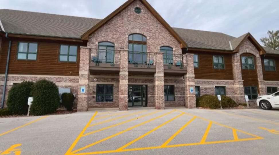 1035 W Glen Oaks Ln, Mequon, WI for sale - Commercial Listing Video - Image 3 of 13