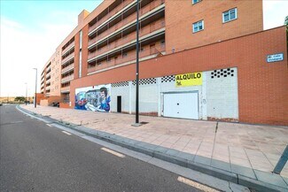 Plus de détails pour Multi-résidentiel à vendre