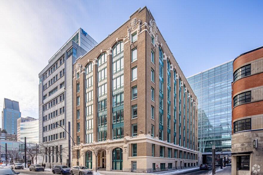 455 Rue Saint-Antoine O, Montréal, QC à louer - Photo du bâtiment - Image 1 de 18