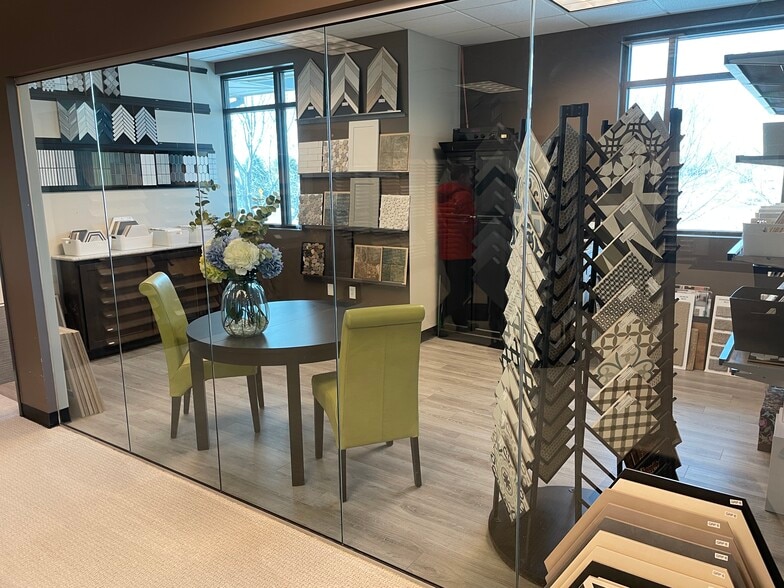 1615 Foxtrail Dr, Loveland, CO à louer - Photo du bâtiment - Image 3 de 6