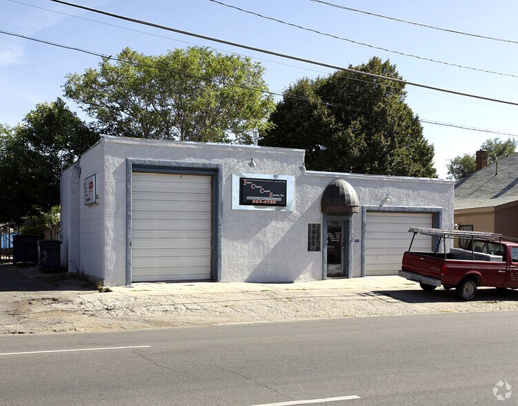 706 N Elizabeth St, Pueblo, CO for sale - Building Photo - Image 2 of 2