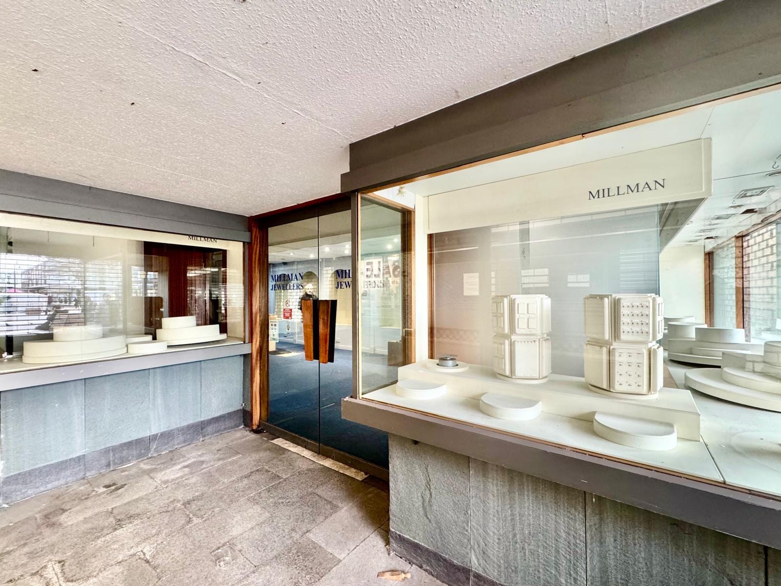 1-18 Church Arcade, Bedford for lease Interior Photo- Image 1 of 5