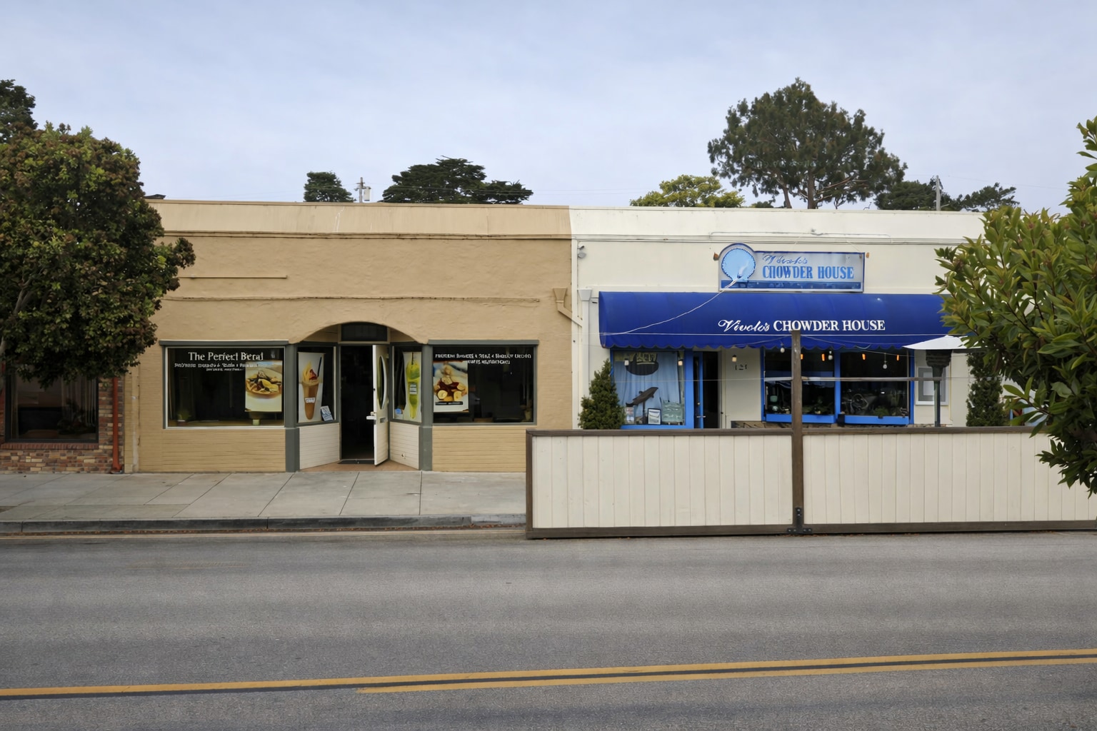 125-127 Central Ave, Pacific Grove, CA for lease Interior Photo- Image 1 of 4