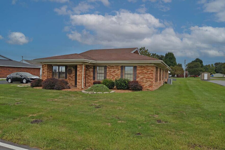 404 W Bethalto Dr, Bethalto, IL à vendre - Photo du bâtiment - Image 3 de 17