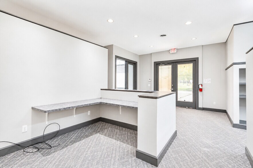 5963 Kentshire Dr, Kettering, OH à louer - Photo du bâtiment - Image 3 de 11
