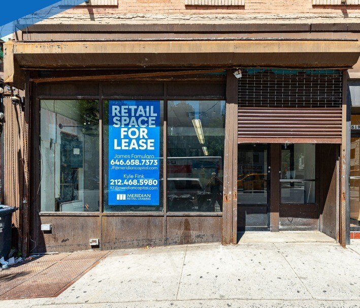 619 Ninth Ave, New York, NY à louer Photo du bâtiment- Image 1 de 2