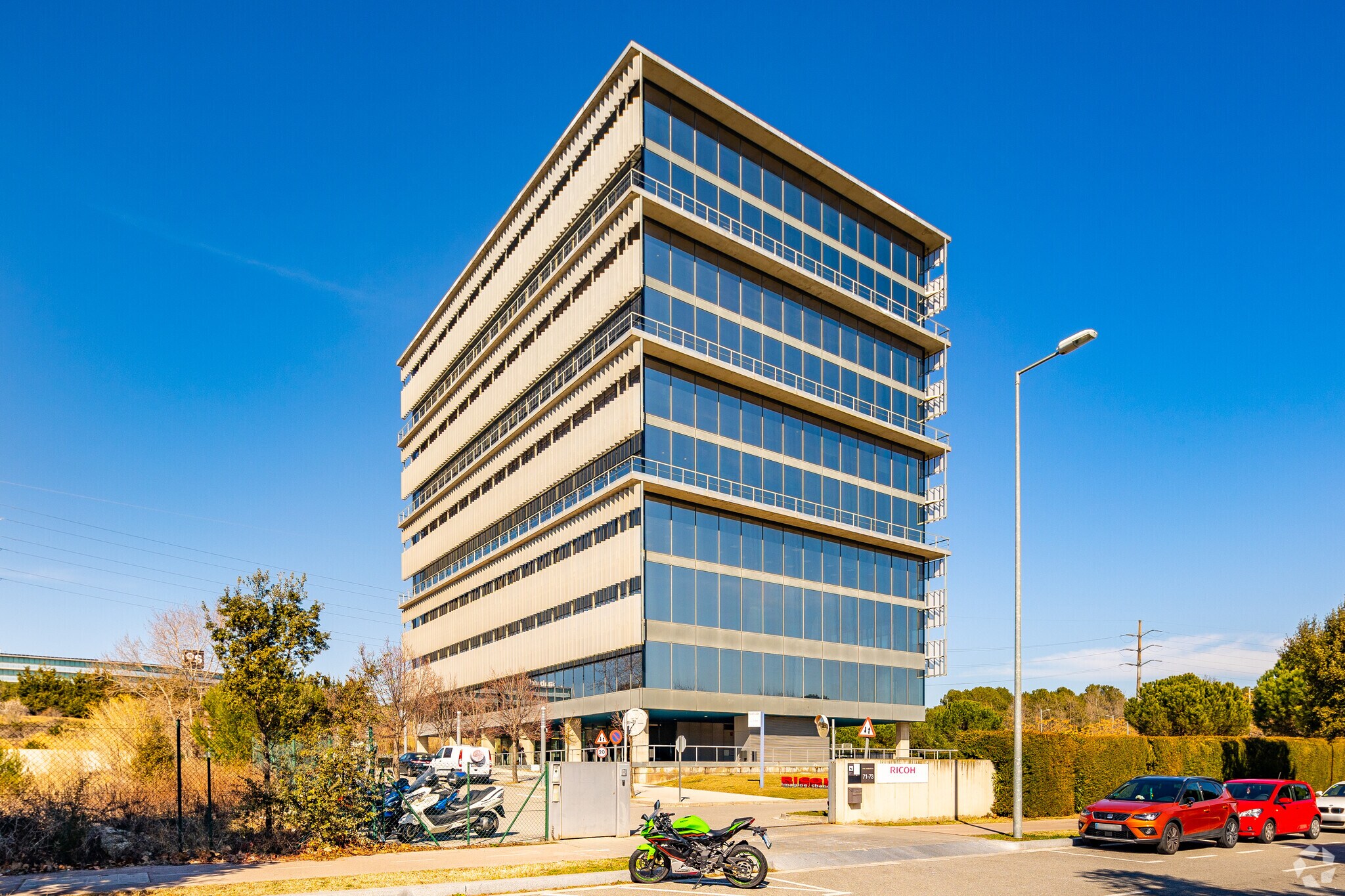 Avinguda Via Augusta, 71, Sant Cugat del Vallès, Barcelona à louer Photo du bâtiment- Image 1 de 6
