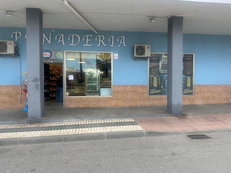 Retail in Atarfe for lease - Building Photo - Image 2 of 19