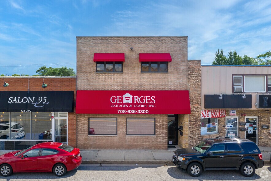 4921 W 95th St, Oak Lawn, IL à louer - Photo du bâtiment - Image 2 de 17