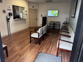 1301 2nd Ave SW, Largo, FL for lease Interior Photo- Image 1 of 4