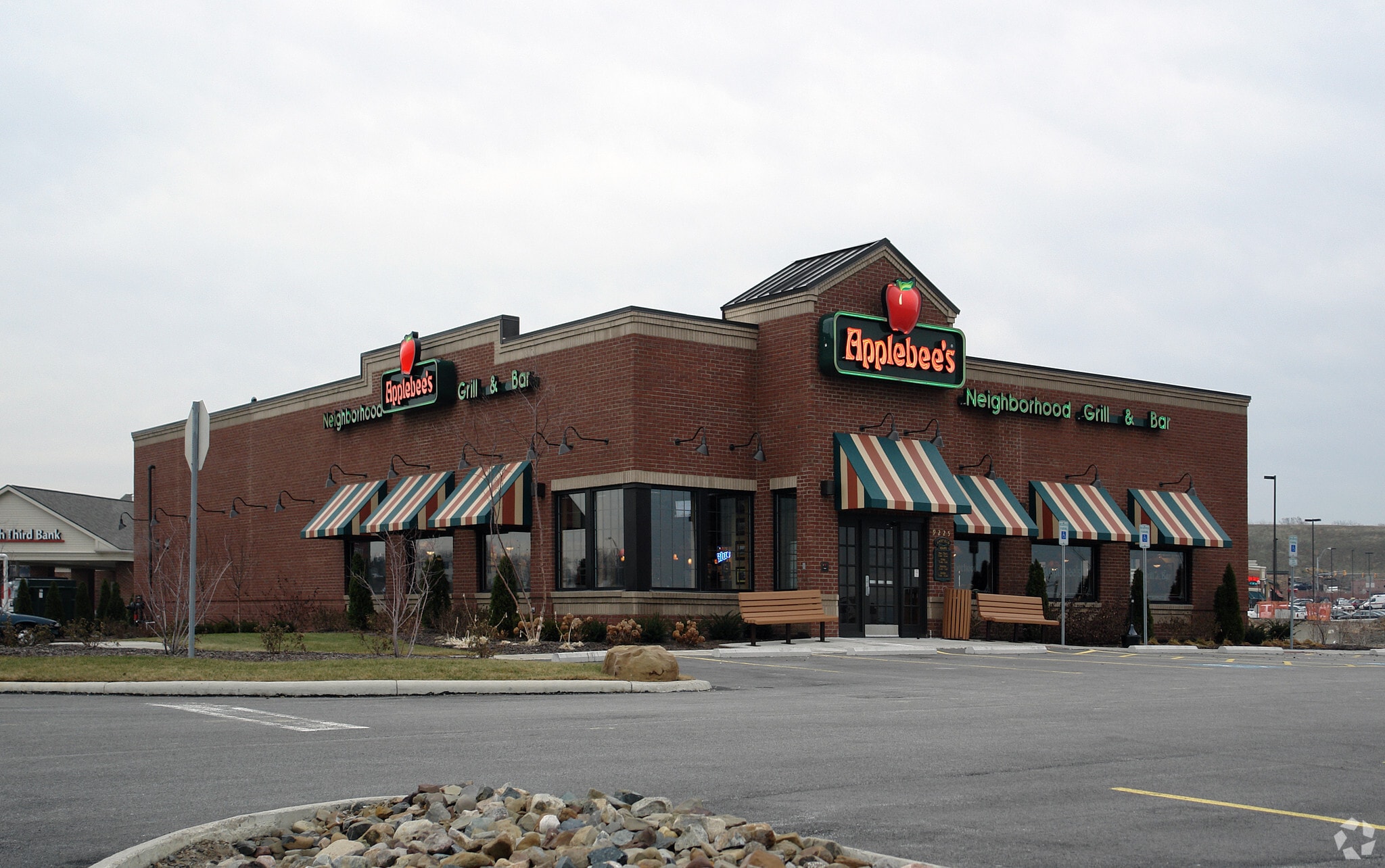 9225 Vista Way, Cleveland, OH for lease Primary Photo- Image 1 of 2