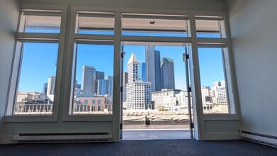 401 2nd Ave S, Seattle, WA for lease Interior Photo- Image 2 of 11