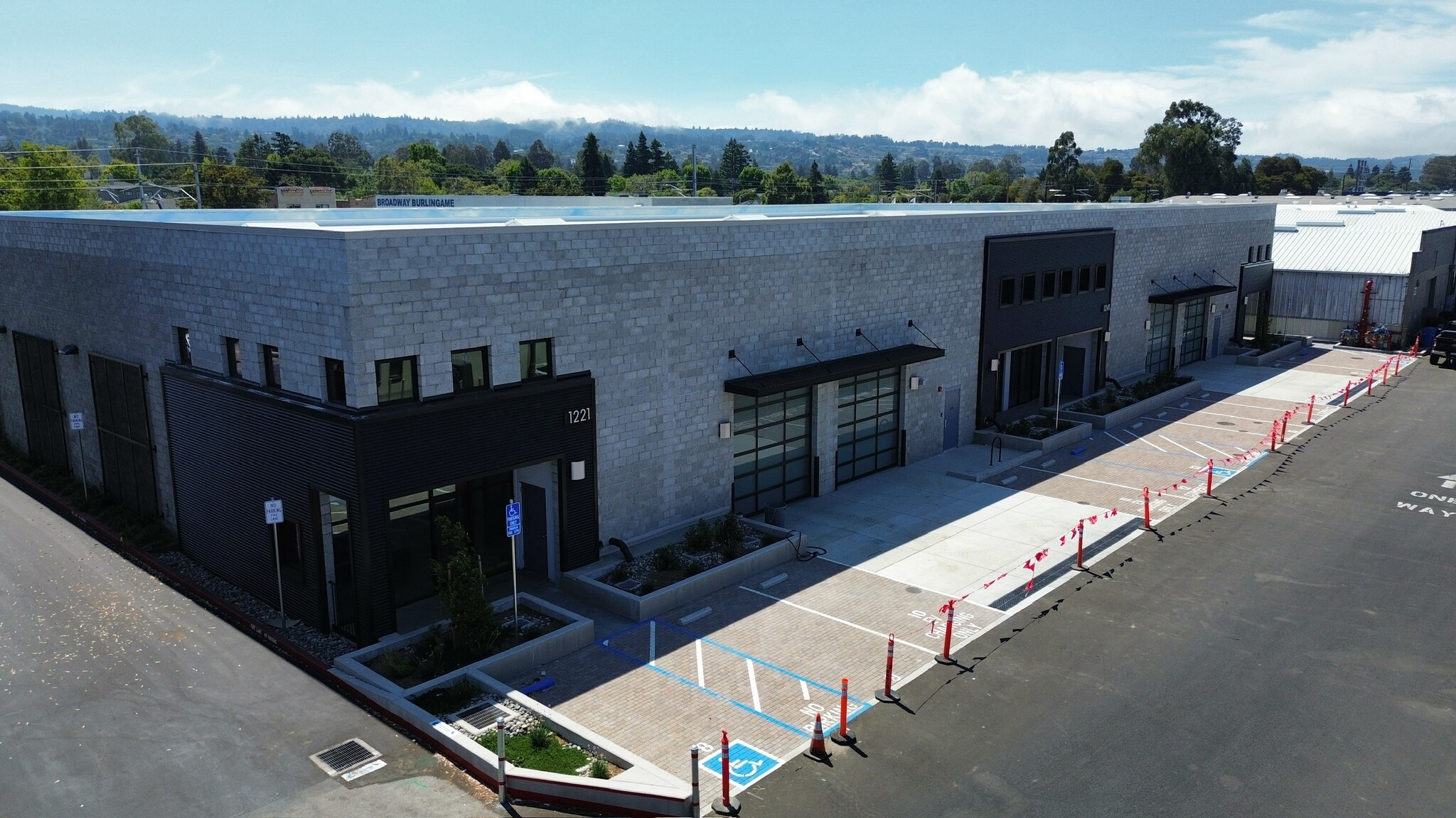 1221 Whitehorn Way, Burlingame, CA for lease Building Photo- Image 1 of 12