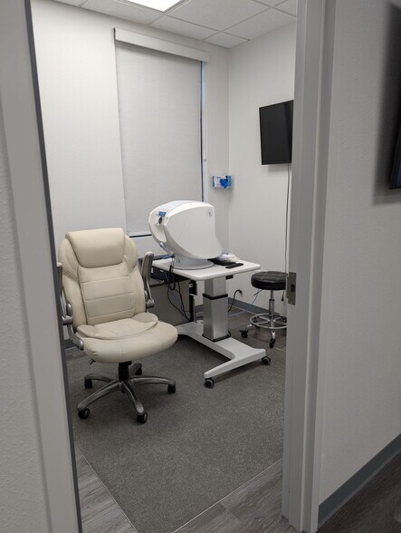 8500-8564 E County Road 466, The Villages, FL à louer - Photo intérieure - Image 3 de 17