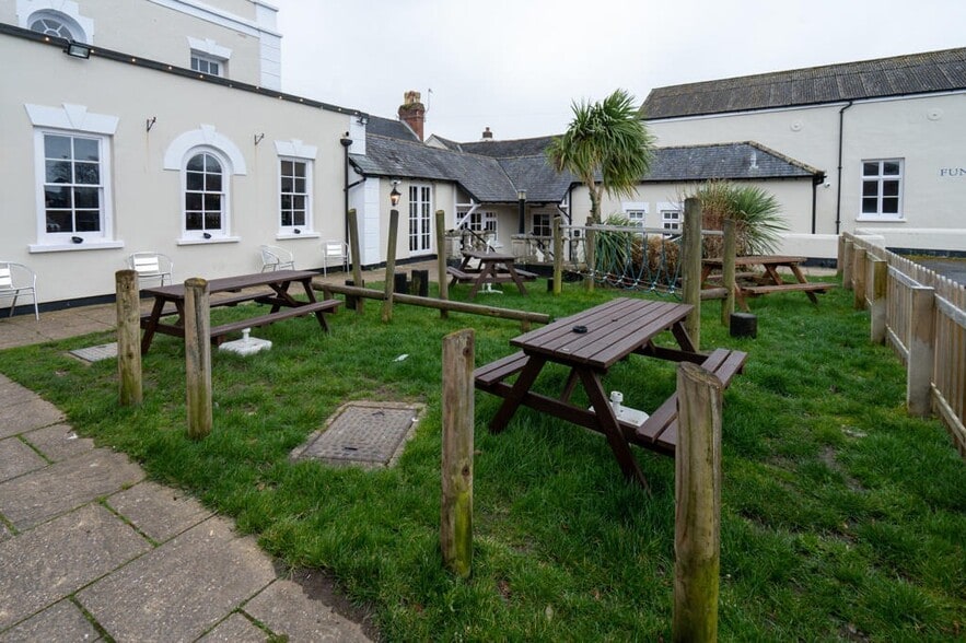 25 East St, Braunton for sale - Building Photo - Image 3 of 7