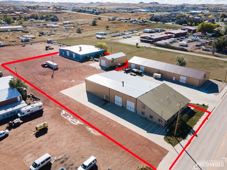 612 Sinclair St, Gillette, WY à vendre - Photo du bâtiment - Image 3 de 71