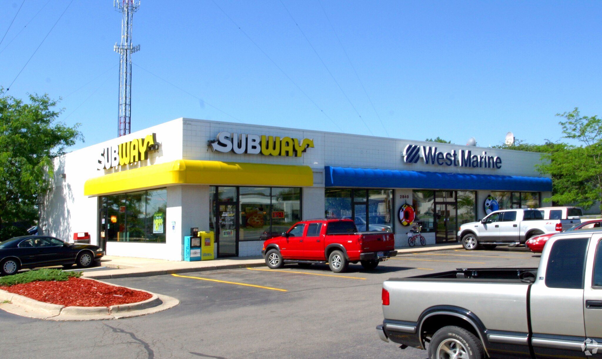 2840 E Saginaw St, Lansing, MI for lease Building Photo- Image 1 of 6