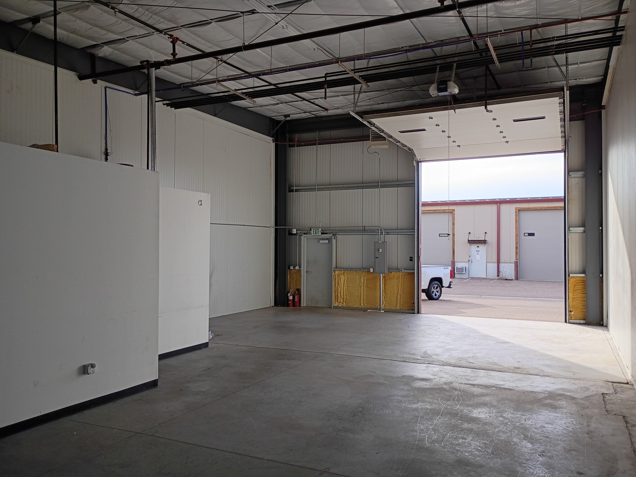 13782 E I-25 Frontage Rd, Longmont, CO for lease Interior Photo- Image 1 of 4