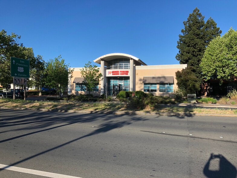 2700 Santa Rosa Ave, Santa Rosa, CA for lease - Building Photo - Image 2 of 7