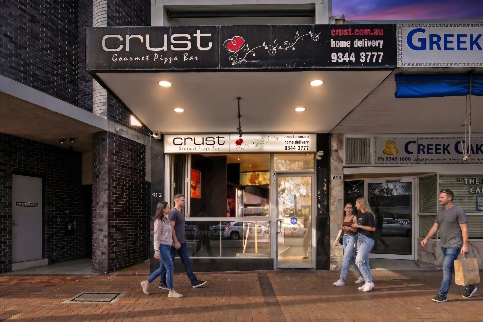 912 Anzac Pde, Maroubra for sale Primary Photo- Image 1 of 5
