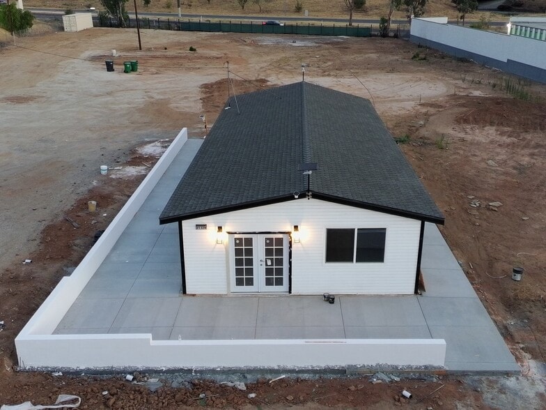 21320 Box Springs Rd, Moreno Valley, CA for lease - Building Photo - Image 2 of 28