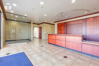 9591 Laguna Springs Dr, Elk Grove, CA for lease Interior Photo- Image 2 of 9