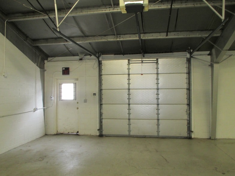 49-51 Sindle Ave, Little Falls, NJ for lease - Building Photo - Image 3 of 4