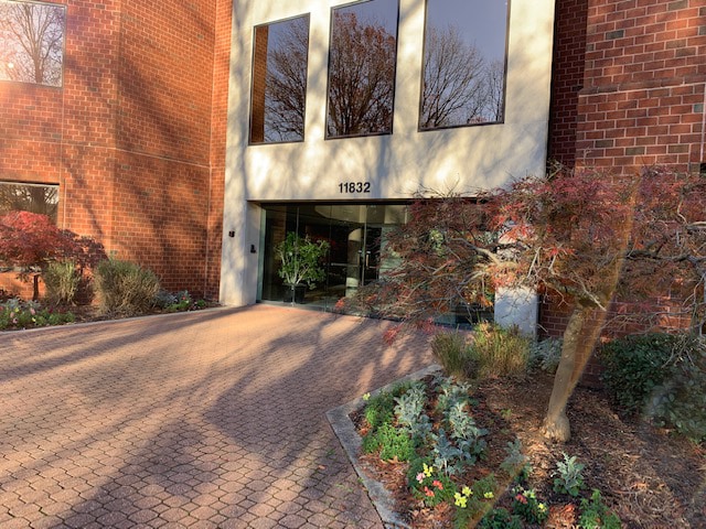 11832 Rock Landing Dr, Newport News, VA for lease - Building Photo - Image 2 of 9