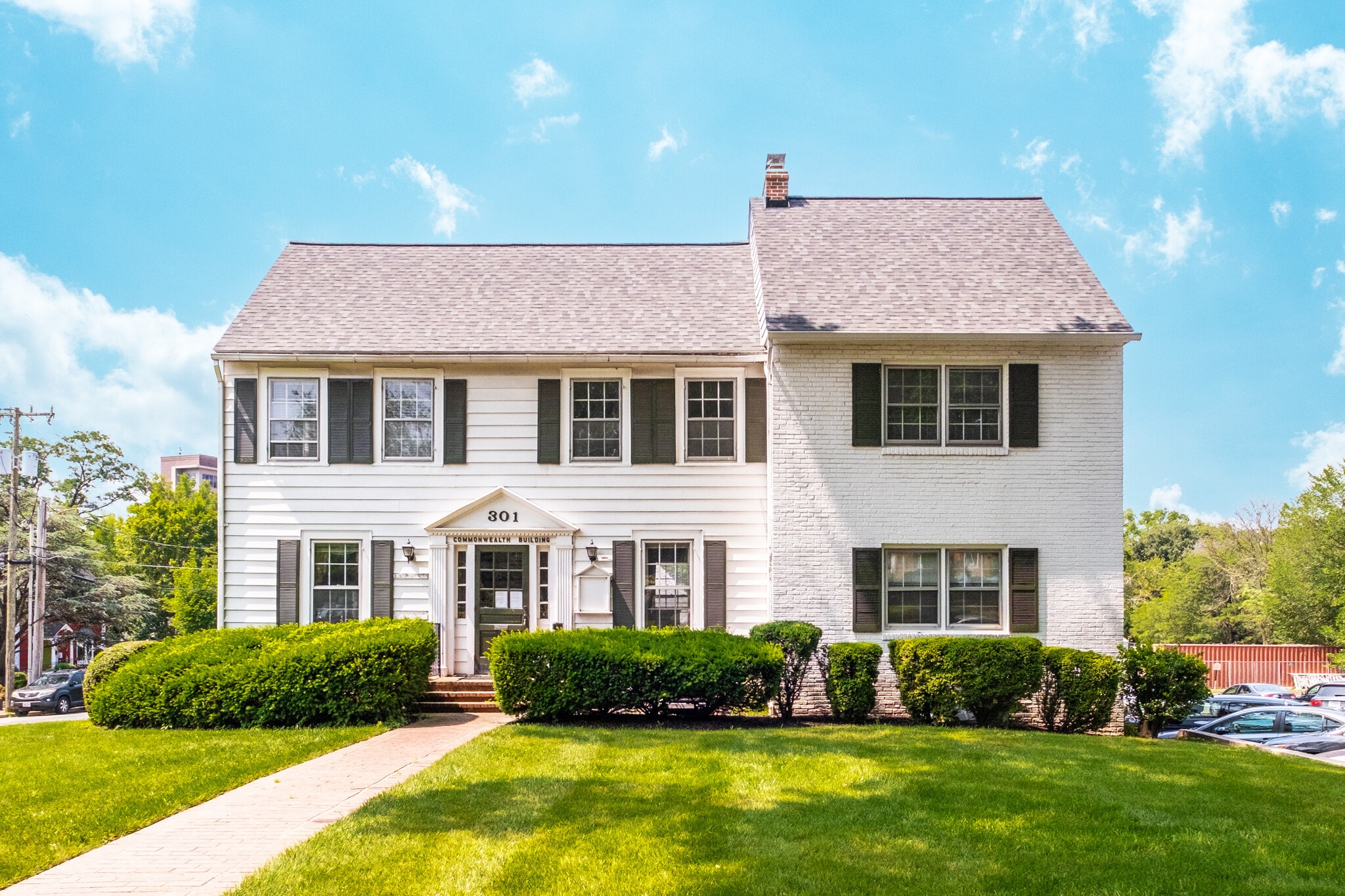 301 Park Ave, Falls Church, VA à louer Photo du bâtiment- Image 1 de 13